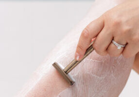 Why More Women Are Switching To Safety Razors